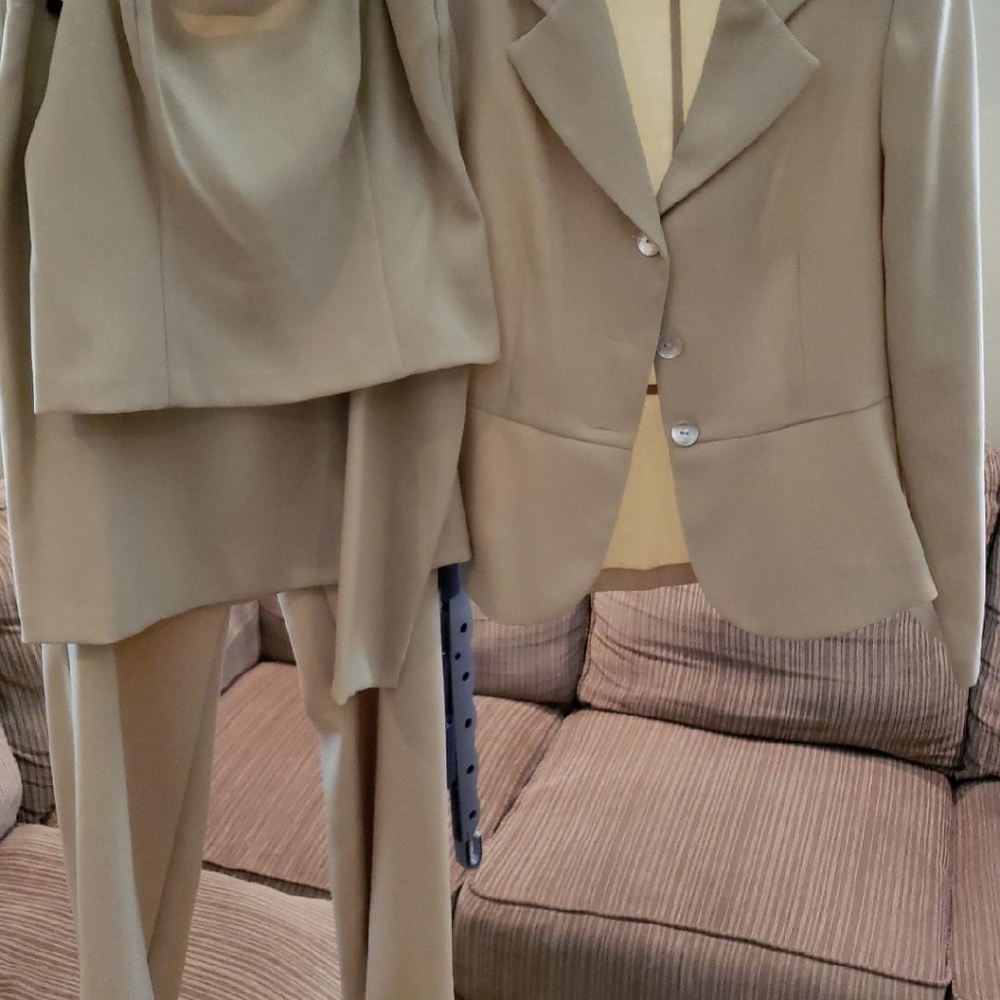 Tan suit set  - 4pc